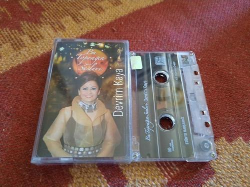 Devrim Kaya -Bu Toprağın Sesleri Cam Baskı Kaset