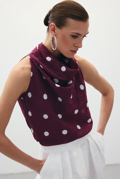 Kolsuz Puantiye Desenli Bluz - Bordo