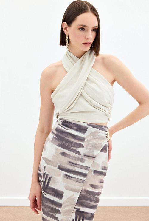 Halter Yaka Keten Crop Bluz - Bej