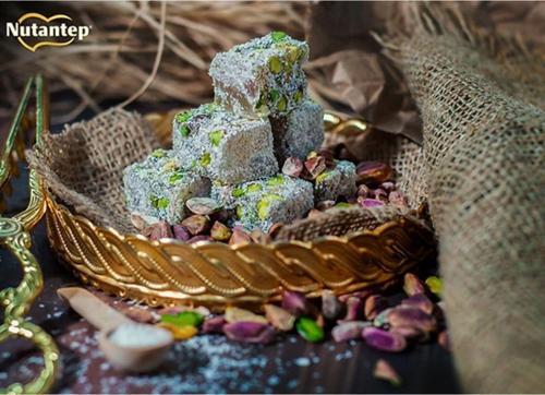 Extra Bol Antep Fıstıklı Çifte Kavrulmuş Hindistan Cevizi Kaplı Lokum - 1 KG