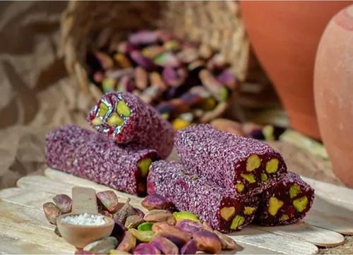 Extra Bol Antep Fıstıklı Karadutlu Fitil Parmak Lokum - 1 KG