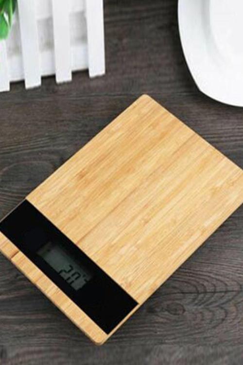 Crown 5 Kg Mutfak Tartısı Lcd Ekranlı Dijital Hasas Terazisi Pilli Bambu Görünümlü 1410