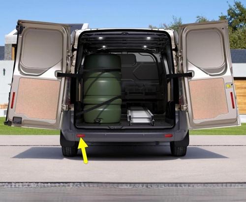 Ford Transit Custom 2013-2023 Arka Tampon Sol Reflektör Kedi Gözü