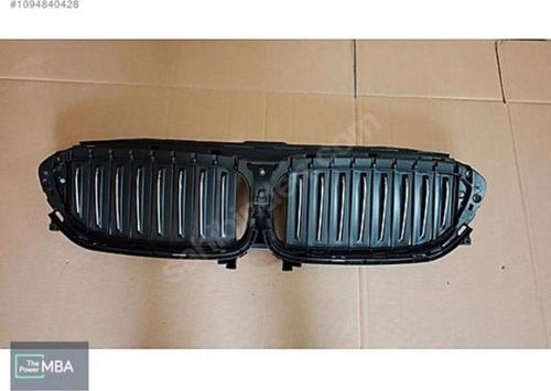 Bmw 5 Serisi G30 G31 G38 2017  Panjur Ön Alt Bakaliti  (Oem No:Bmw51747497279)
