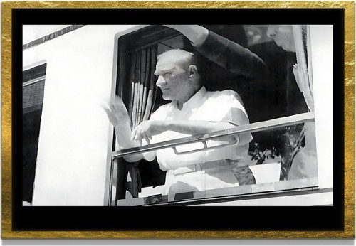 Yapay Zeka İle Yenilenmiş Atatürk Fotoğrafları Siyah Beyaz Cam Tablo, 3D Dekoratif Baskı 201