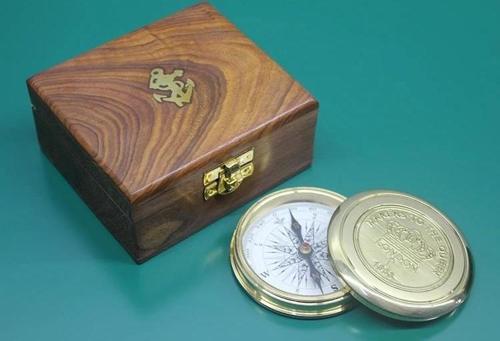 Ahşap Kutulu Pirinç Pusula 16221