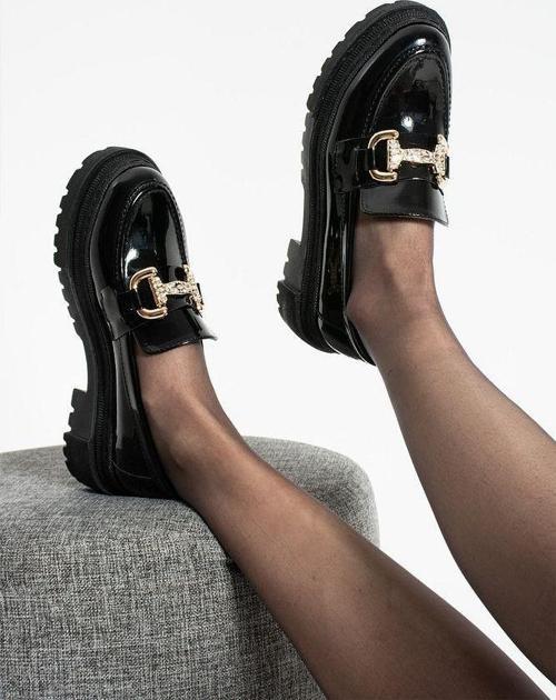 Loafer Günlük Kadın Parlak Siyah Taş Detaylı Rahat Ayakkabı