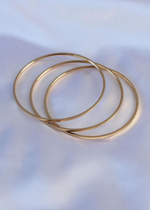 Çelik Gold Renk Ajda Model Kadın 65 mm Bilezik