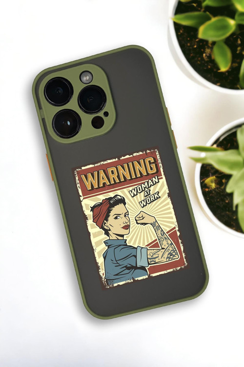 İphone 13 Pro Uyumlu Women At Work Desenli Buzlu Şeffaf Lüx Telefon Kılıfı