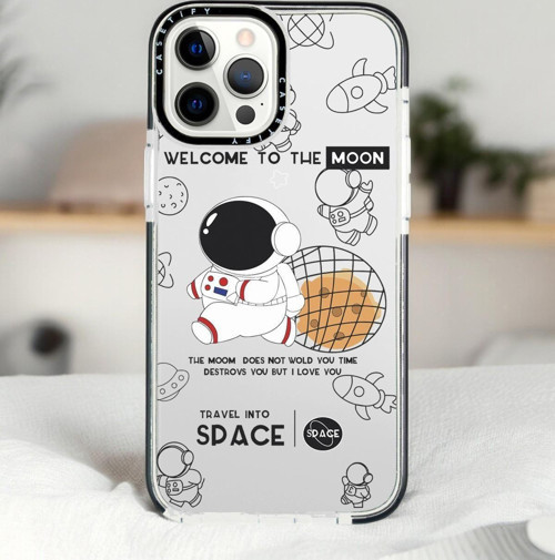 İphone 14 Pro Max Sevimli Astronot Desenli Casetify Darbe Emci Silikonlu Telefon Kılıfı