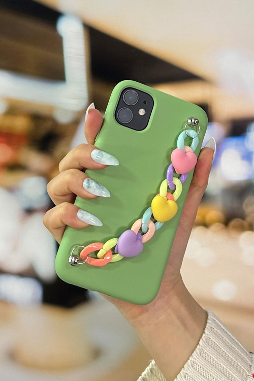 İphone 11 Uyumlu Kalpli Zincir Detaylı Premium Silikonlu Telefon Kılıfı