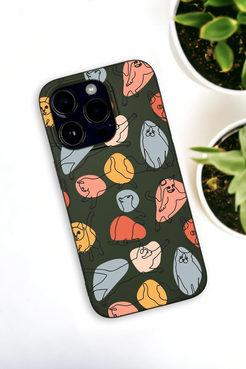 İphone 14 Pro Uyumlu Sevimli Kedi Figürleri Desenli Premium Silikonlu Haki Lansman Telefon Kılıfı