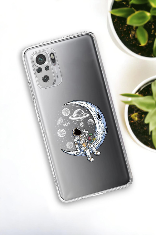 Xiaomi Redmi Note 10 Uyumlu Keyifli Astronot Desenli Premium Silikonlu Şeffaf Telefon Kılıfı