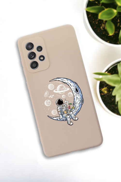 Samsung Galaxy A33 Uyumlu Keyifli Astronot Desenli Premium Silikonlu Lansman Telefon Kılıfı