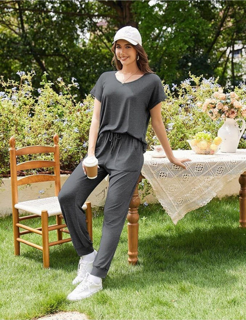 Kadın Pamuklu Kısa Kollu Yumuşak Dokulu Takım Alt Ve Üst Rahat Kalıp Takımı