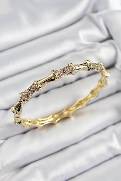 Pirinç Zirkon Taşlı Kemik Model Gold Renk Vip Kadın Bileklik - EBJ250705W36290