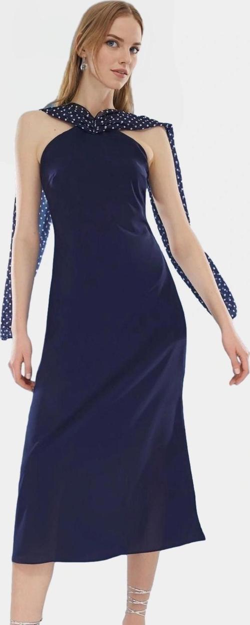 Yazlık A Kesim Maxi Elbise Halter Yaka Puantiyeli Şifon Polyester Kumaş Özenle Seçilmiş