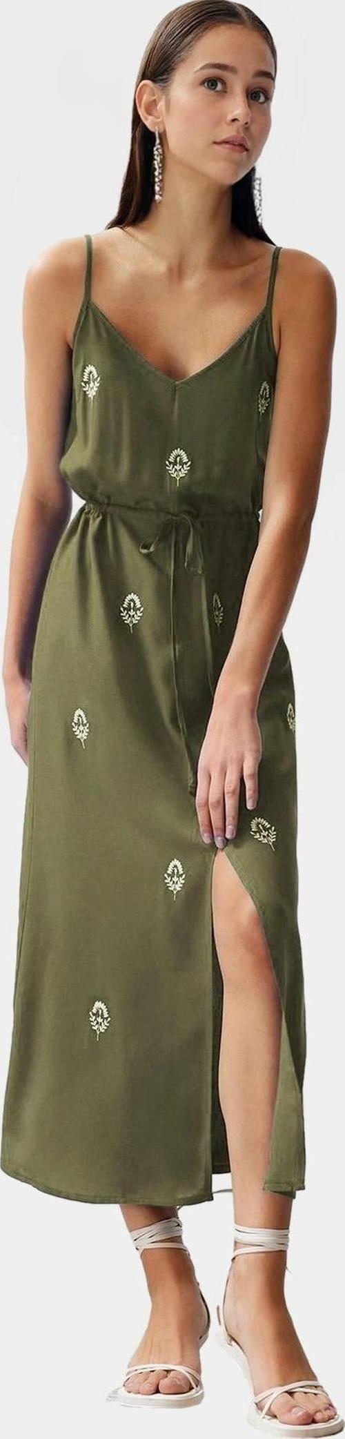 Yazlık Viskoz Dokuma Elbise Nakışlı Skater Maxi Boy Dayanıklı Malzeme Trend Tasarım