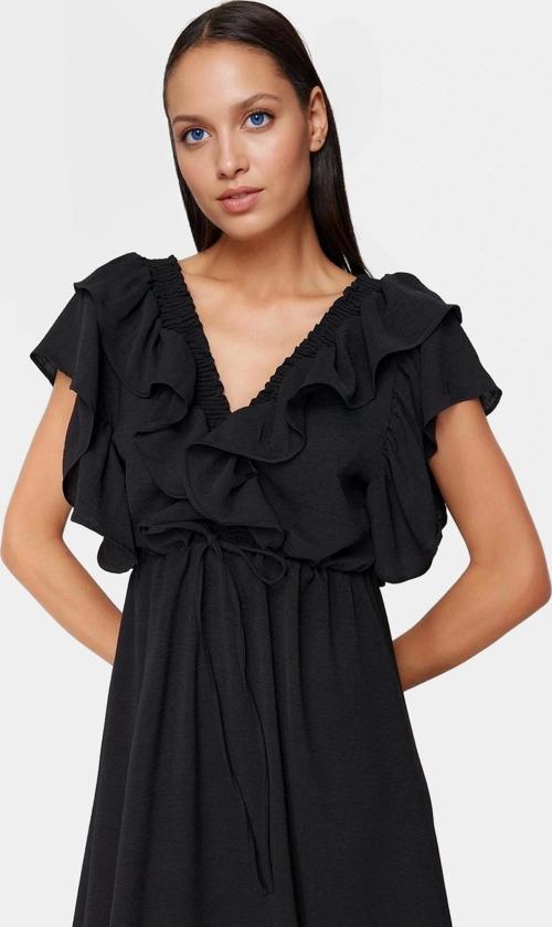 Rahat ve Şık Elbise Midi Boy A Kesim Volanlı Kol Kaliteli İşçilik Profesyonel Görünüm