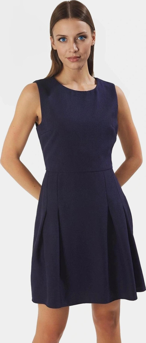 Rahat ve Şık Mini Elbise Nefes Alan Polyester Kumaş A Line Kalıp Seçkin Malzeme