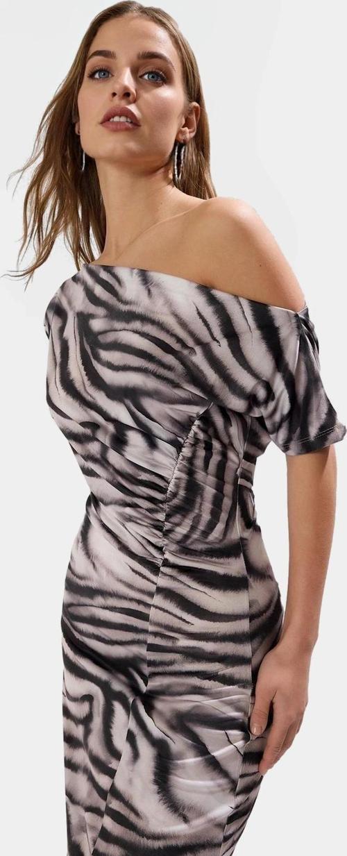 Yazlık Bodycon Maxi Elbise Asimetrik Yaka Animal Desen Örme Kumaş Zarifane Tasarım Modern Stil