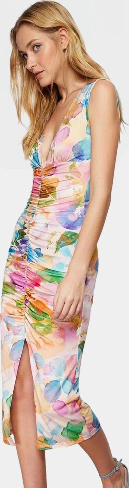 Rahat Ve Şık Bodycon Midi Elbise Örme Kumaş V Yaka Büzgü Detaylar 120 cm Boy