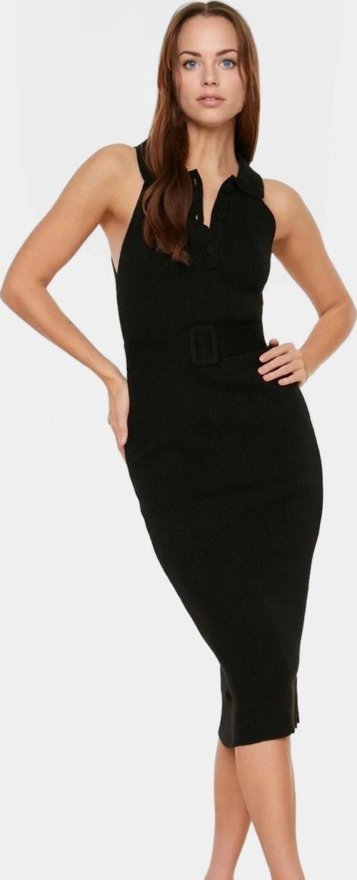 Kemer Detaylı Triko Elbise Yazlık Rahat ve Şık Özel Tasarım Profesyonel Görünüm