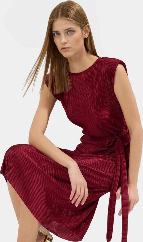 Rahat ve Şık Pilise Midi Elbise Polyester Kumaş Bisiklet Yaka Kuşaklı Konforlu Kesim