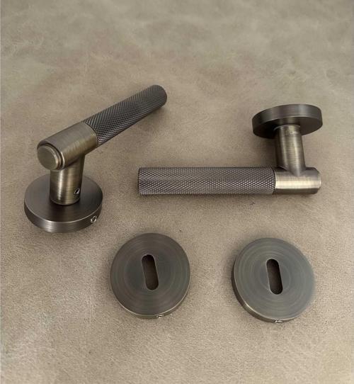 Rivax Meta Antik Sarı Zamak Yuvarlak Rozetli Oda Kapı Kolu 1 Takım