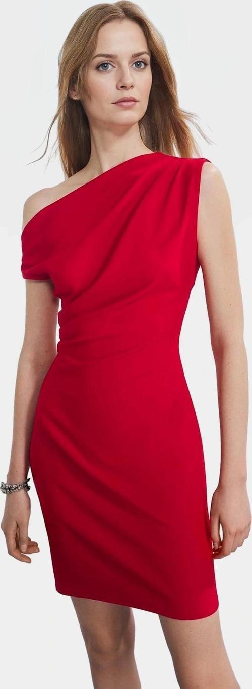 Yazlık Mini Elbise Bodycon Kalıp Tek Kol Dokuma Kumaş Seçkin Malzeme Şık Görünüm