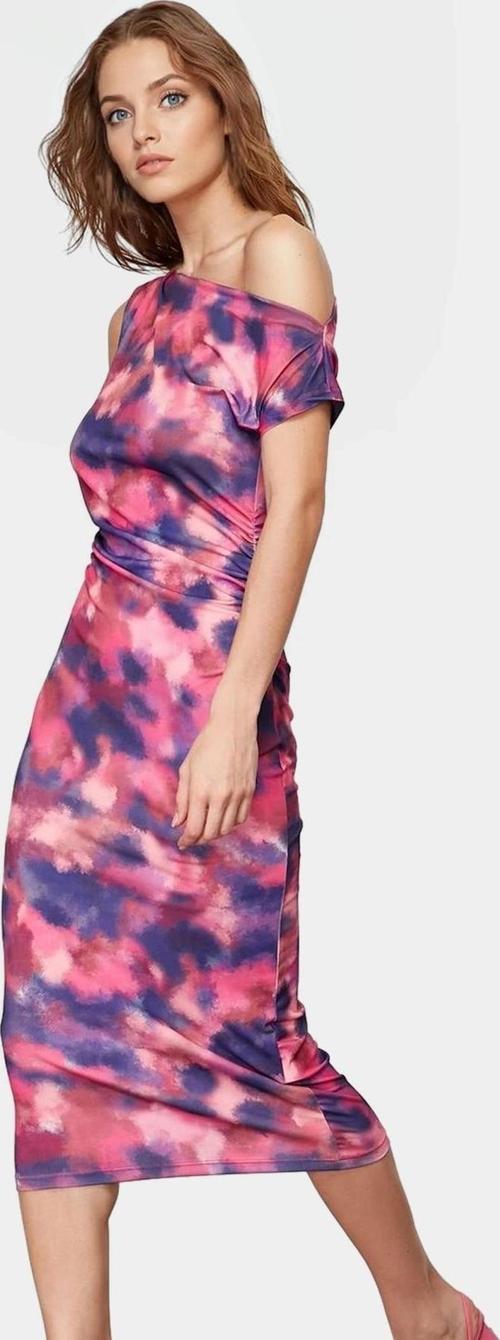 Yazlık Kısa Kollu Bodycon Elbise Örme Çok Midi Boy Konforlu Kesim Premium Kalite