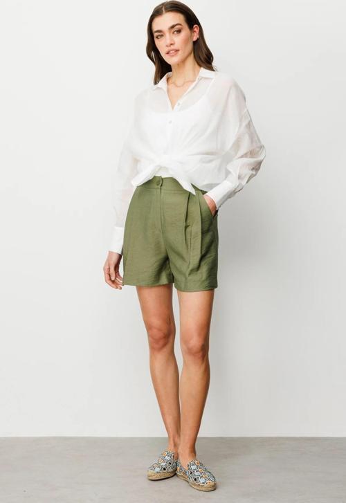 On Fashion Çift Pileli Kadın Şort 25Y.ON.SRT.52315.01