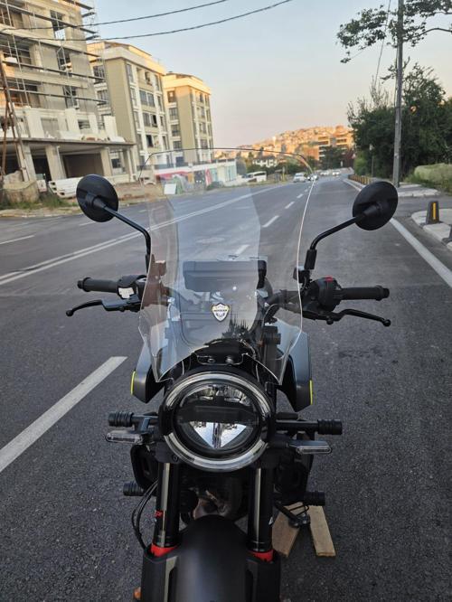KTM Husqvarna Svartpilen 250-401 Ön Cam 2020-2025 Model 47cm Şeffaf Renkli 4mm