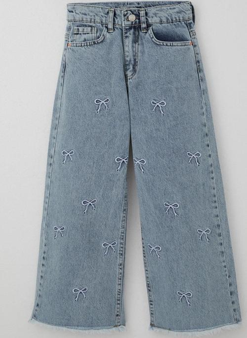 Kız Çocuk Jean Pantolon Fiyonk Nakışlı Paça Kısmı Püskül Detaylı 8-12 Yaş, Açık Mavi