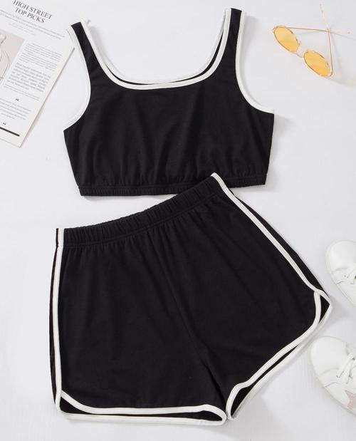 Kadın Siyah Askılı Crop Top Ve Şortlu Gecelik Takım