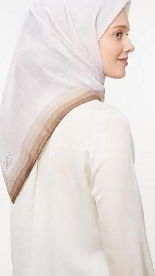 Levi'dor Kehribar Eşarp Kemik LTR0209