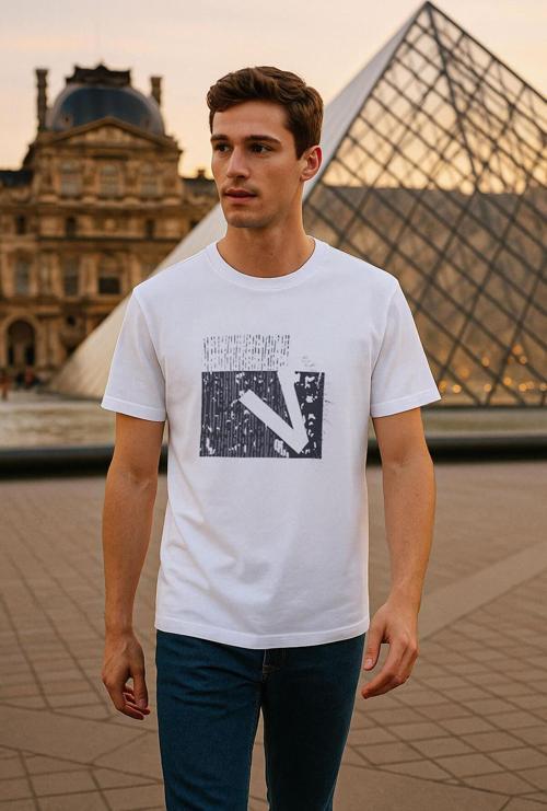 Erkek Rahat Kesim Bisiklet Yaka Baskı Detay T-shirt