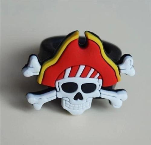 Kırmızı Renk Şapkalı Çocuk Uyumlu Plastik Korsan Yüzüğü