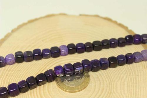 Akik Taşı Küp Şekilli 7-8mm Aralığı/5 Adet (24260-1)