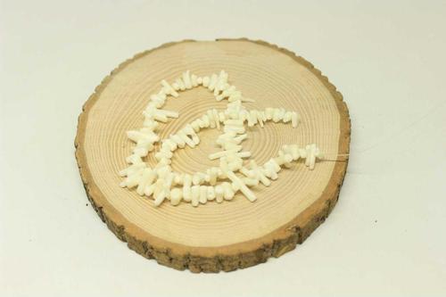 Beyaz Mercan Doğal Küçük Taşlar Dizi (37cm)