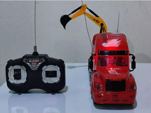 30*10 Cm Işıklı Uzaktan Kumandalı Tır Ve İş Makinadı