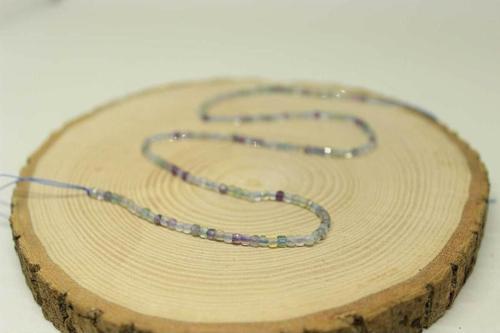 Florit Taşı Küp Şekilli YARIM Dizi 2.5mm (17cm uzunluğundadır)