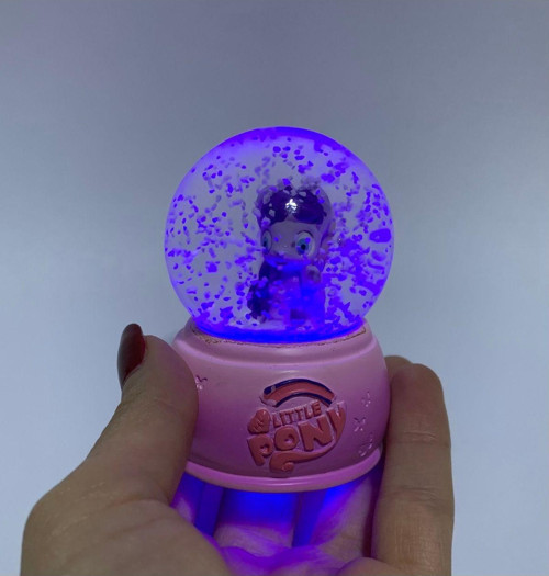 6Cm Mini Işıklı Renkli Pony Sevimli Kar Küresi