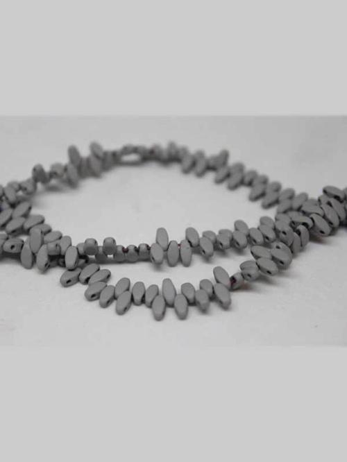 Hematit Taşı Çift Delikli YARIM Dizi (17495) (18cm Uzunluğundadır)