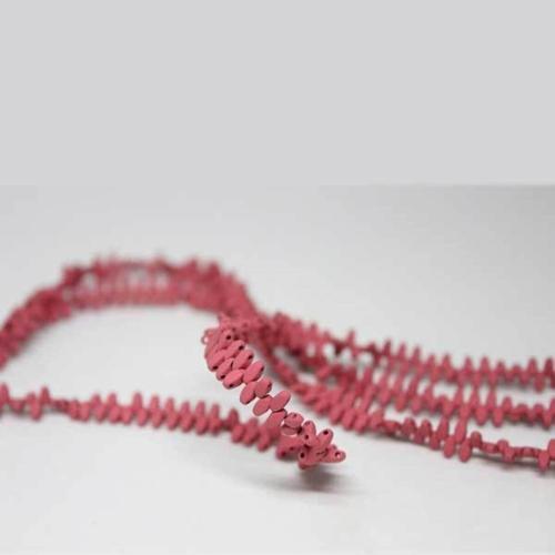 Hematit Taşı Çift Delikli YARIM Dizi (17510) (18cm Uzunluğundadır)