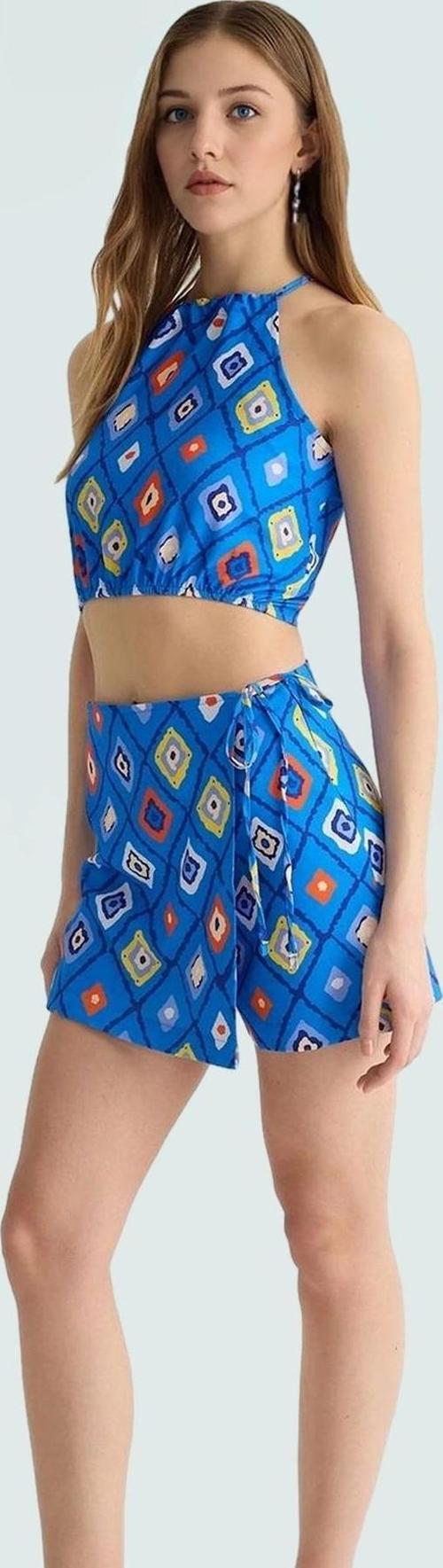 Çok Geometrik Desenli Fitted Halter Yaka Bluz ve Mini Etek Yaz Takımı Modern Stil