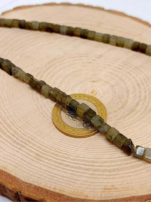 Labradorit Taşı Küp Şekilli YARIM Dizi 4mm (18cm uzunluğundadır)