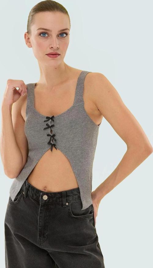 Fitted Triko İnce Bluz Kare Yaka Kolsuz Günlük Profesyonel Görünüm