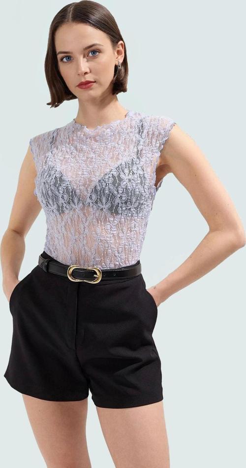 Kadın Bisiklet Yaka Dantel Detaylı Fitted Bluz Yaz Koleksiyonu Zarifane Tasarım