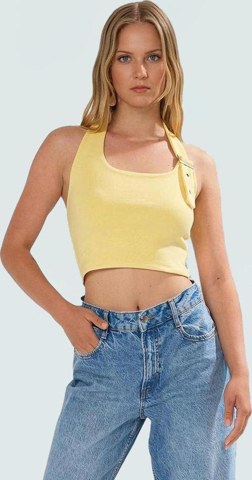 Yazlık Kadın Crop Bluz Viskon Ribana Kumaş Boyundan Bağlamalı Yaka Şık Görünüm